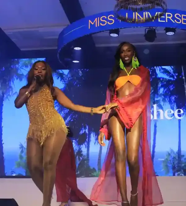 Bikini showcase with-Karole Kasita.