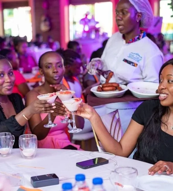 Baileys Strawberry Launch
