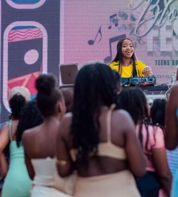 DJ Etania exciting the teens at Bloomfest Kampala